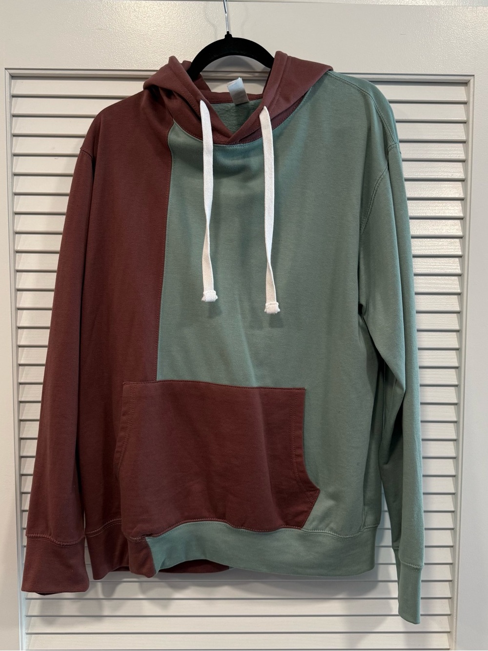 Men's Two-Tone Green & Brown Hooded Pullover Sweatshirt